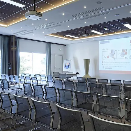 Novotel Nord 4* Avignone